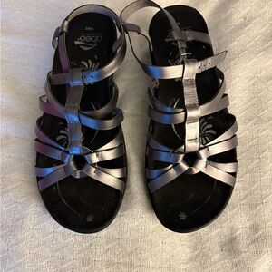 Abeo Women's Pewter Metallic Strappy Comfortable Sandals